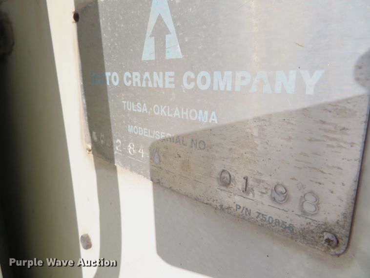 image for item DH0528 1998 International 4700  utility truck with crane