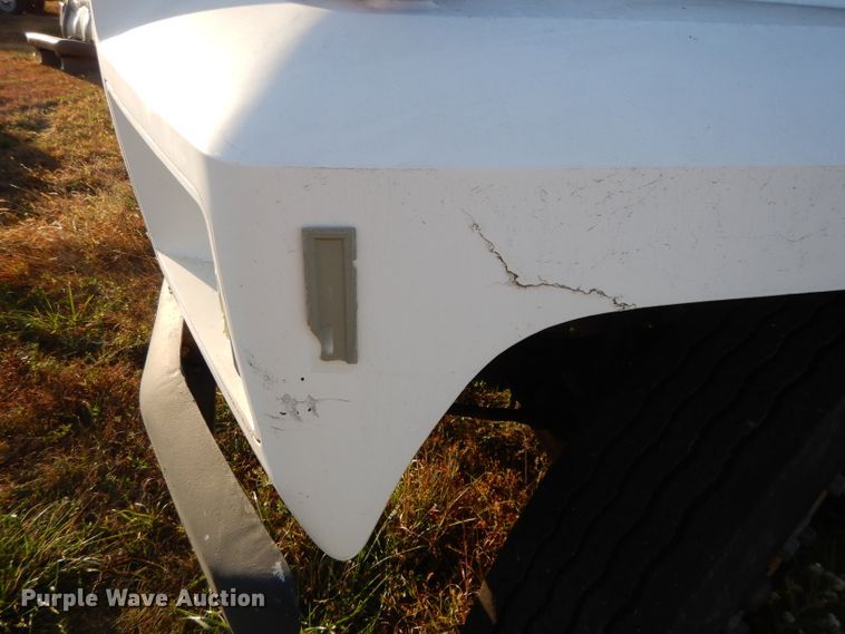 image for item DH3324 1991 Ford F600  scissor lift truck