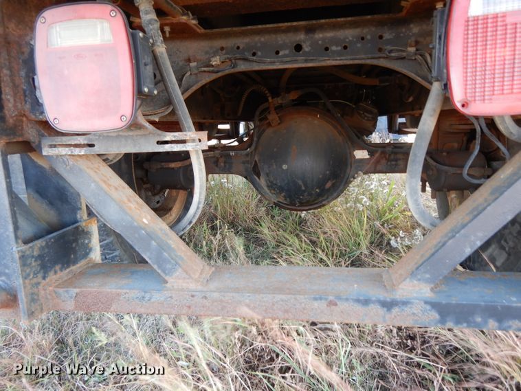 image for item DH3324 1991 Ford F600  scissor lift truck