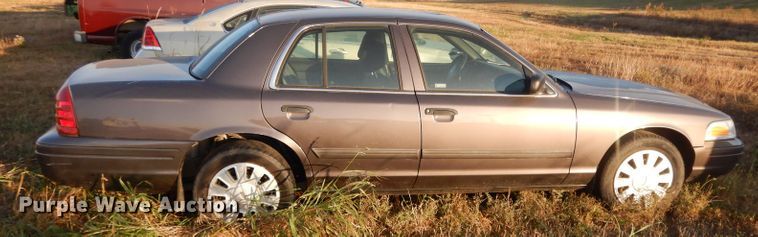 image for item DH3327 2009 Ford Crown Victoria Police Interceptor