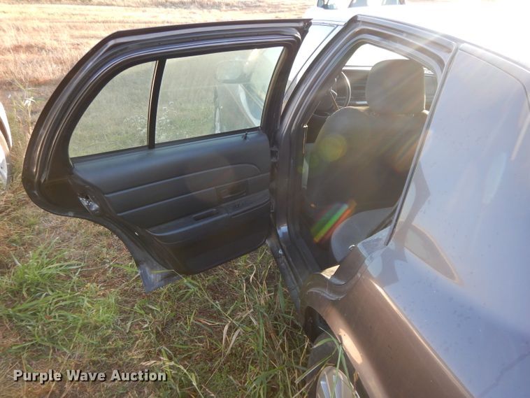 image for item DH3327 2009 Ford Crown Victoria Police Interceptor