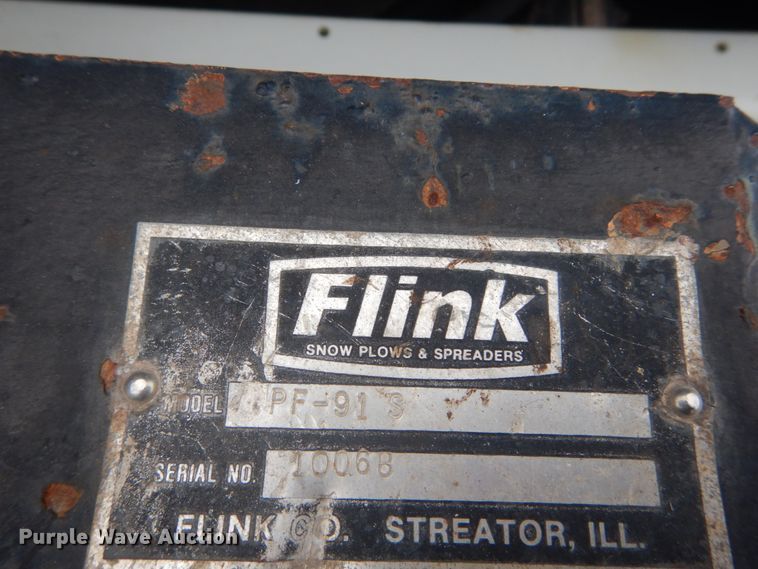 image for item DI1046 2001 International 4900  truck cab and chassis