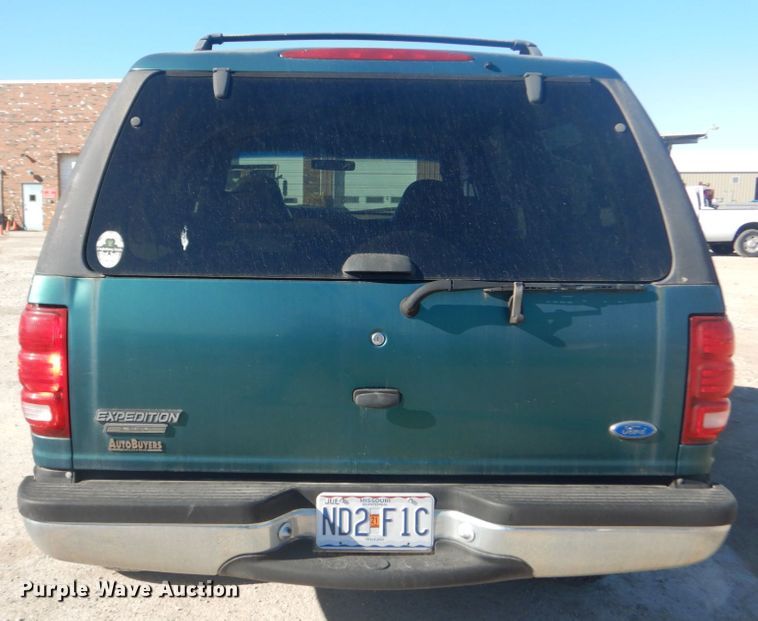 image for item DI1050 1997 Ford Expedition XLT  SUV