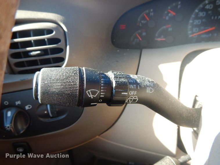 image for item DI1050 1997 Ford Expedition XLT  SUV