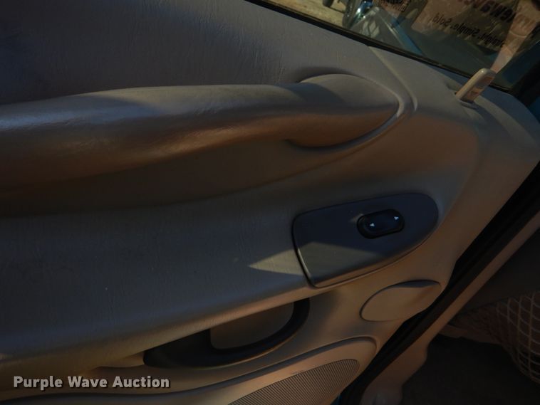 image for item DI1050 1997 Ford Expedition XLT  SUV