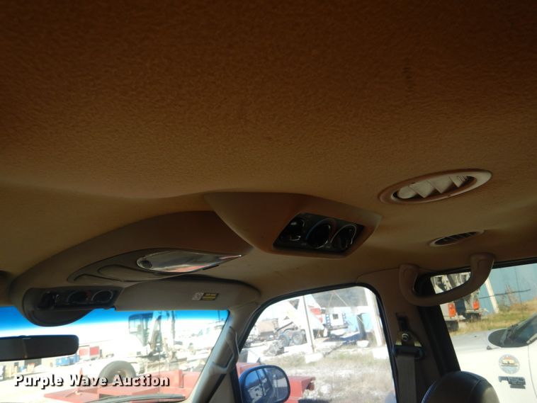 image for item DI1050 1997 Ford Expedition XLT  SUV