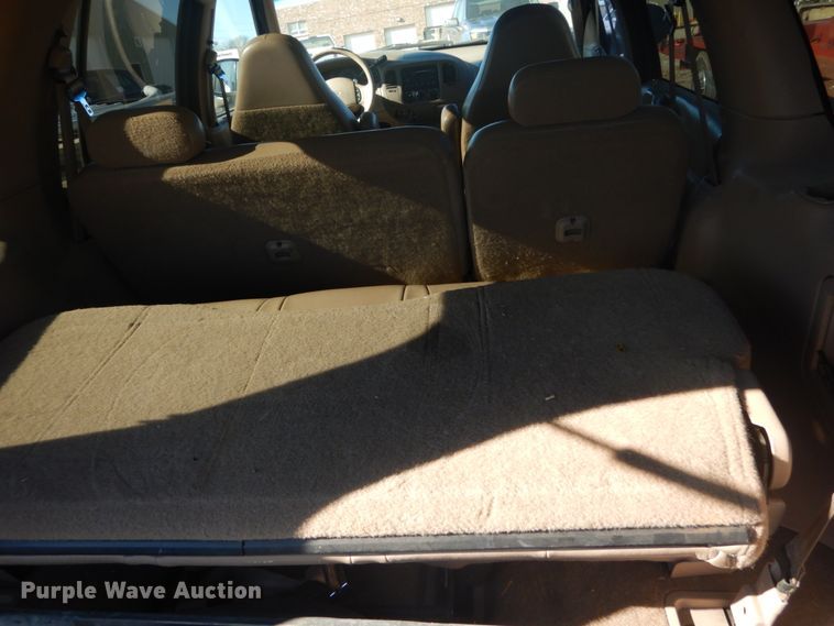 image for item DI1050 1997 Ford Expedition XLT  SUV
