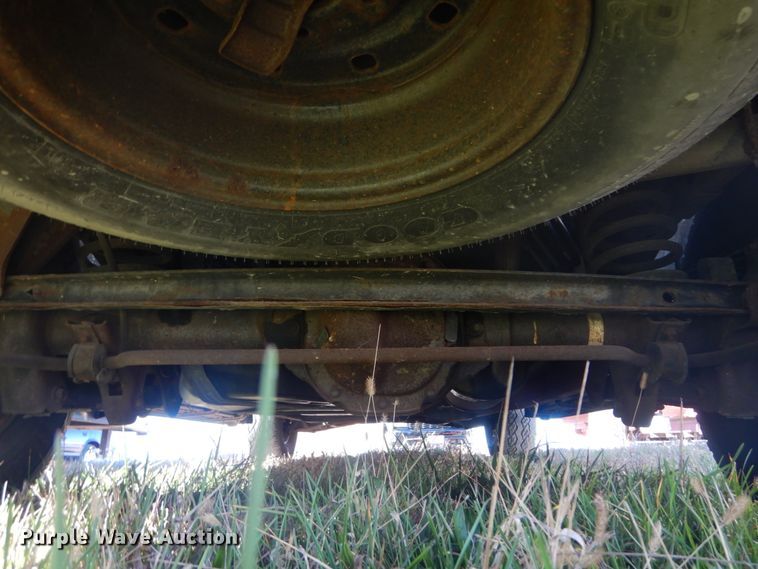 image for item DI1050 1997 Ford Expedition XLT  SUV