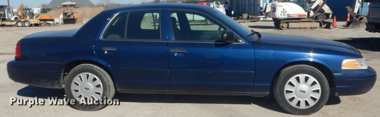 image for item DI1052 2006 Ford Crown Victoria Police Interceptor