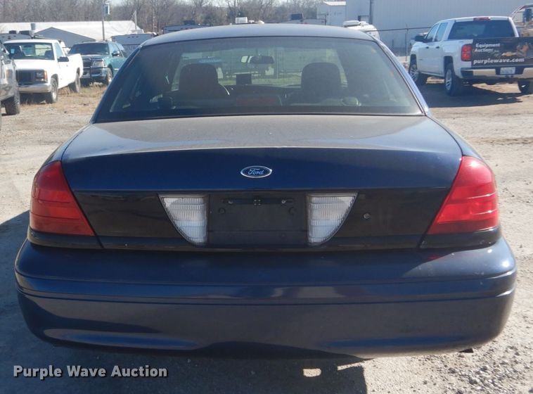 image for item DI1052 2006 Ford Crown Victoria Police Interceptor