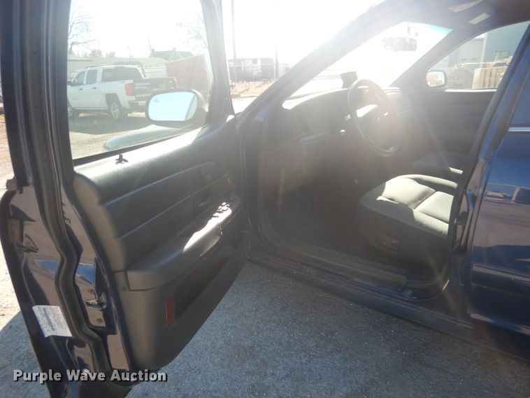 image for item DI1052 2006 Ford Crown Victoria Police Interceptor