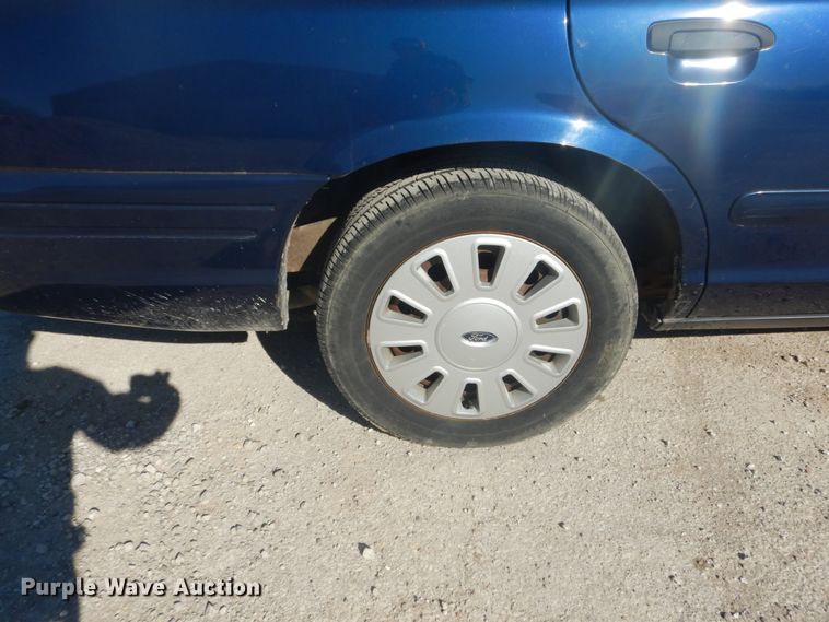 image for item DI1052 2006 Ford Crown Victoria Police Interceptor