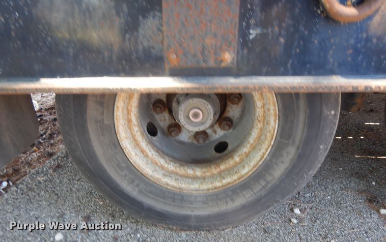 image for item DI7518 1997 Landoll tilt deck equipment trailer