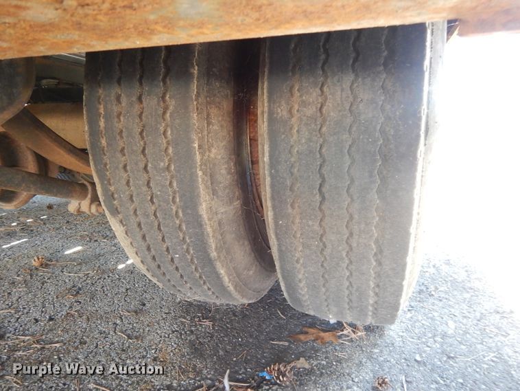 image for item DI7518 1997 Landoll tilt deck equipment trailer