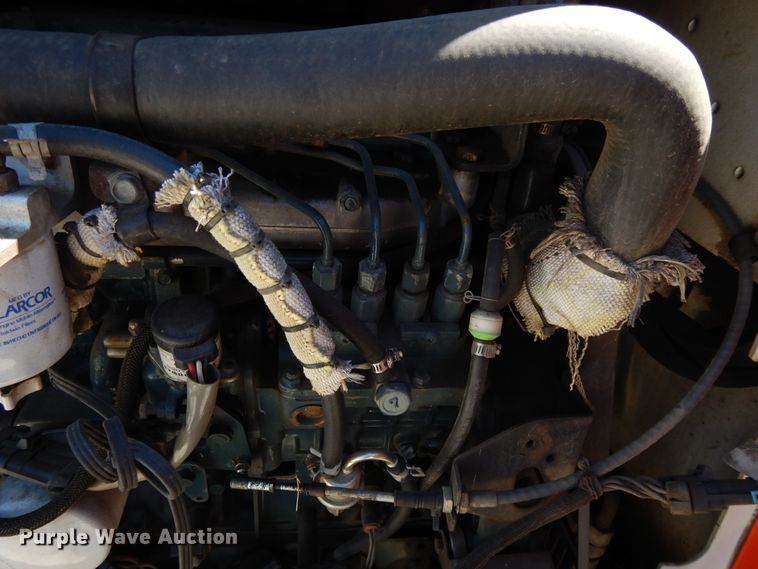 image for item DI7520 2005 Bobcat S300  skid steer loader