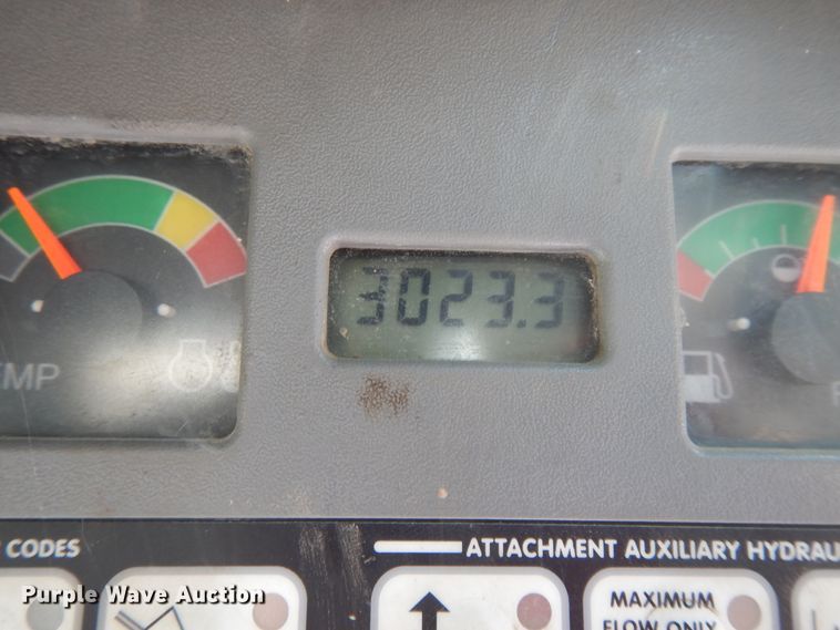 image for item DI7523 2007 Bobcat T300  tracked skid steer loader