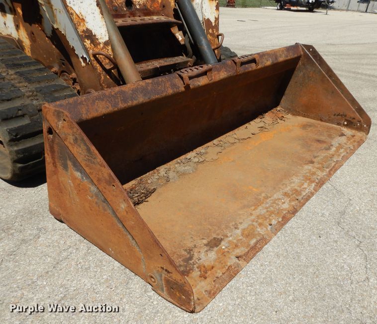 image for item DI7523 2007 Bobcat T300  tracked skid steer loader
