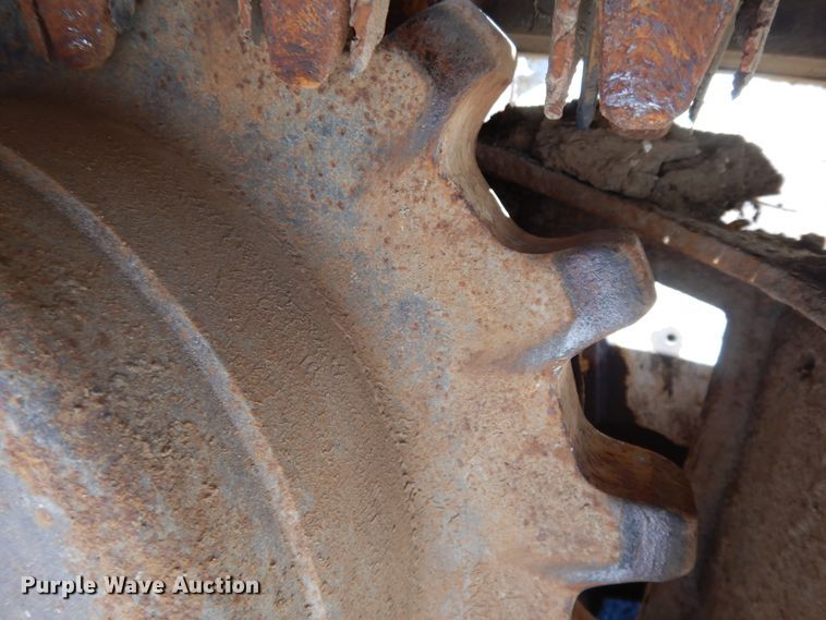 image for item DI7523 2007 Bobcat T300  tracked skid steer loader