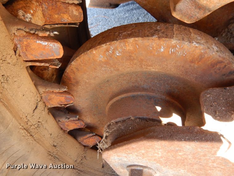 image for item DI7523 2007 Bobcat T300  tracked skid steer loader