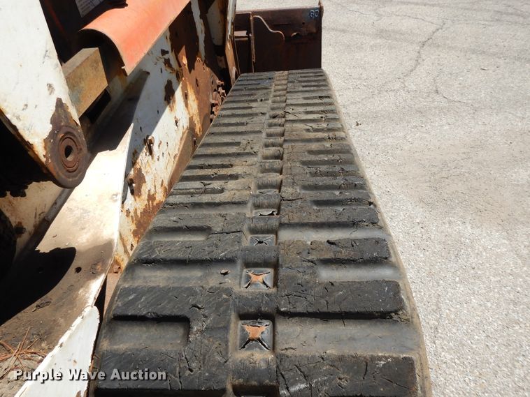 image for item DI7523 2007 Bobcat T300  tracked skid steer loader