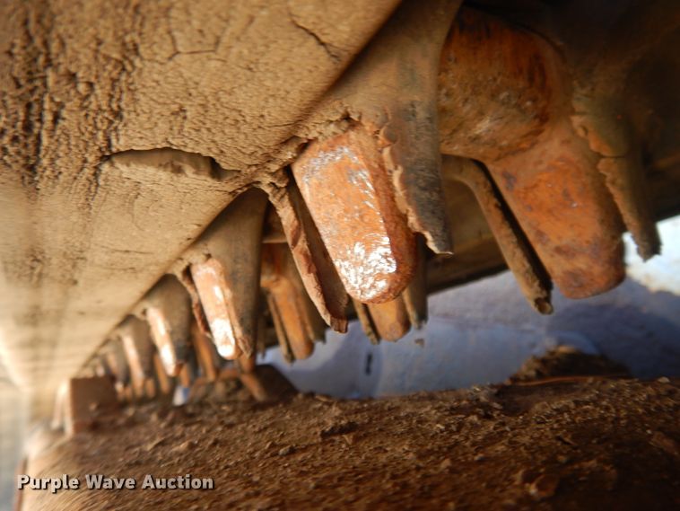 image for item DI7523 2007 Bobcat T300  tracked skid steer loader
