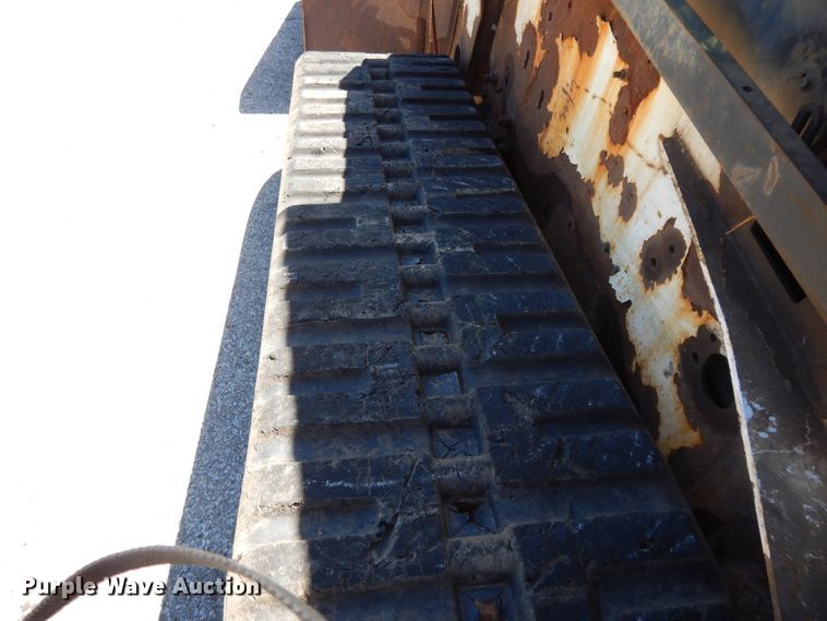 image for item DI7523 2007 Bobcat T300  tracked skid steer loader