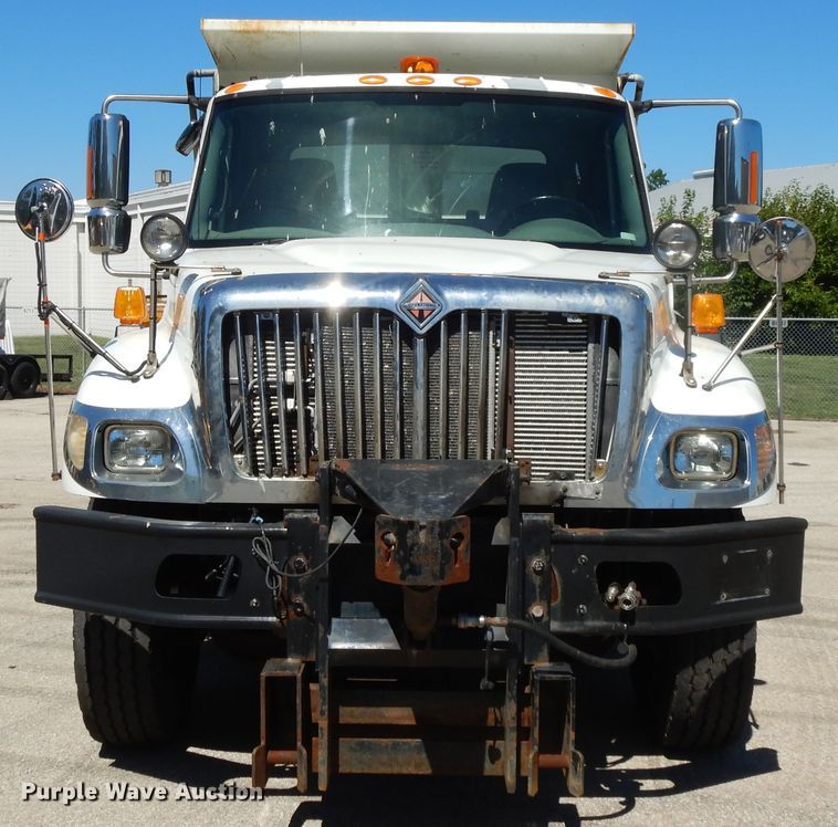 image for item DI7527 2005 International 7400  dump truck