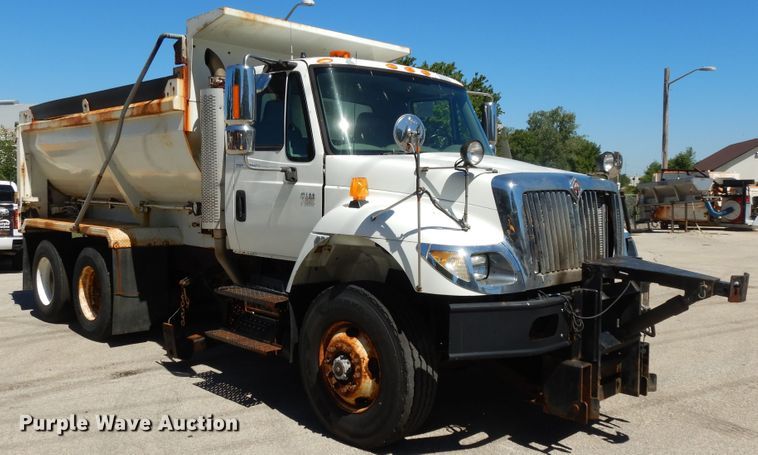 image for item DI7527 2005 International 7400  dump truck