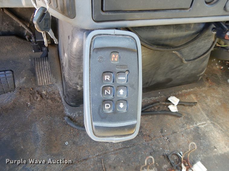 image for item DI7527 2005 International 7400  dump truck