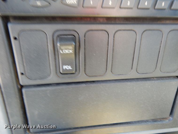 image for item DI7527 2005 International 7400  dump truck