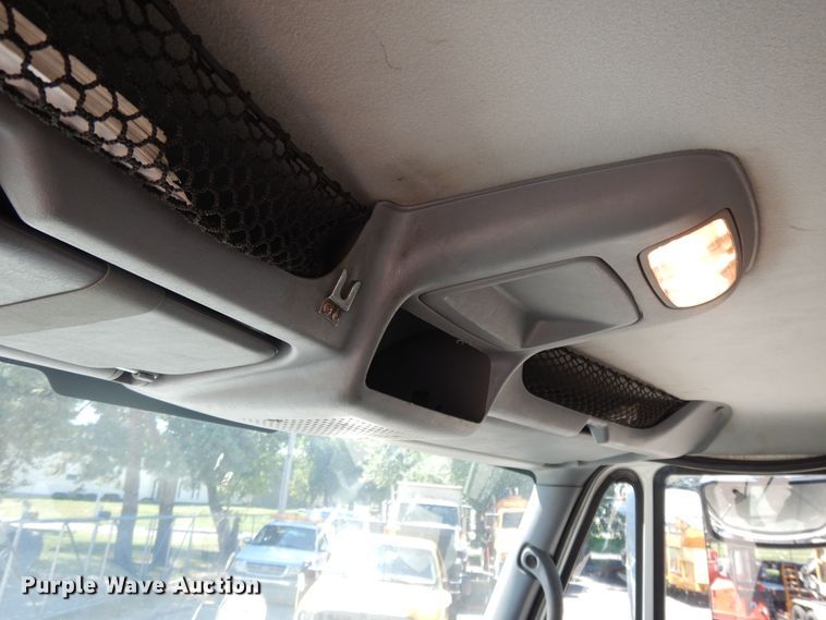 image for item DI7527 2005 International 7400  dump truck