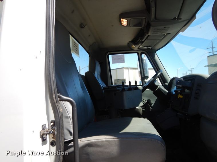 image for item DI7527 2005 International 7400  dump truck