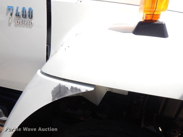 image for item DI7527 2005 International 7400  dump truck