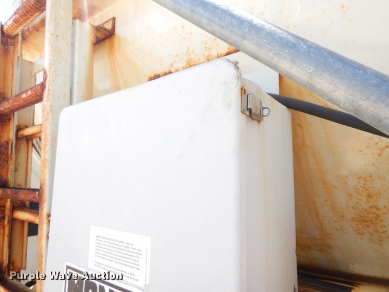 image for item DI7527 2005 International 7400  dump truck