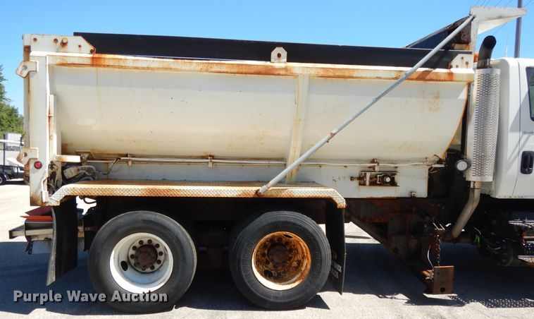 image for item DI7527 2005 International 7400  dump truck
