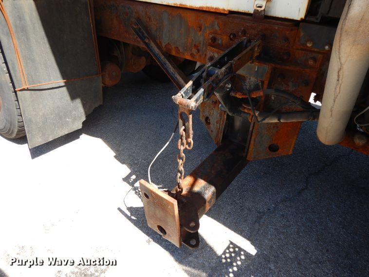 image for item DI7527 2005 International 7400  dump truck