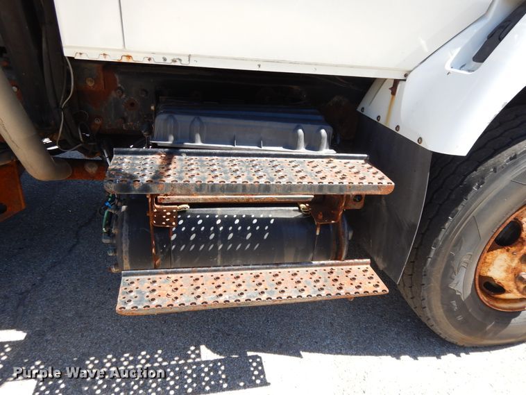 image for item DI7527 2005 International 7400  dump truck