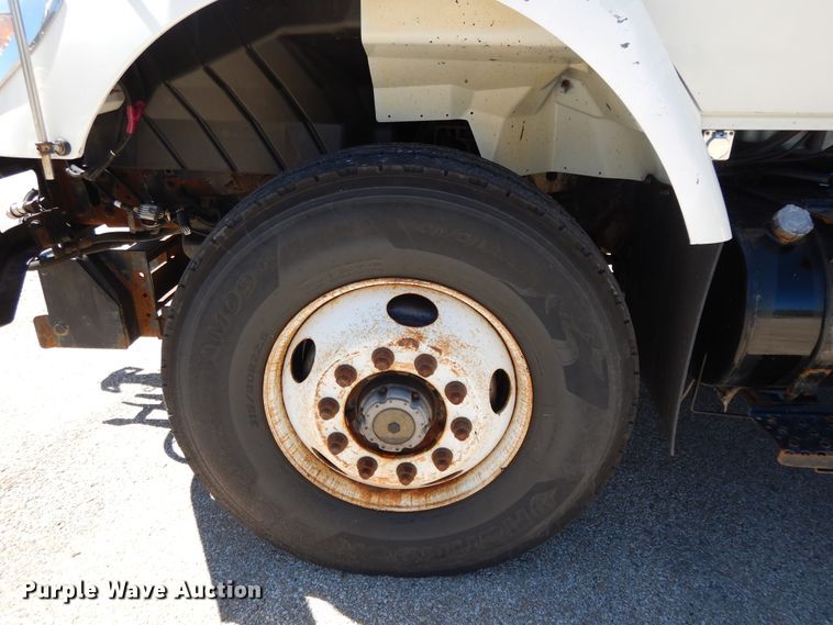 image for item DI7527 2005 International 7400  dump truck