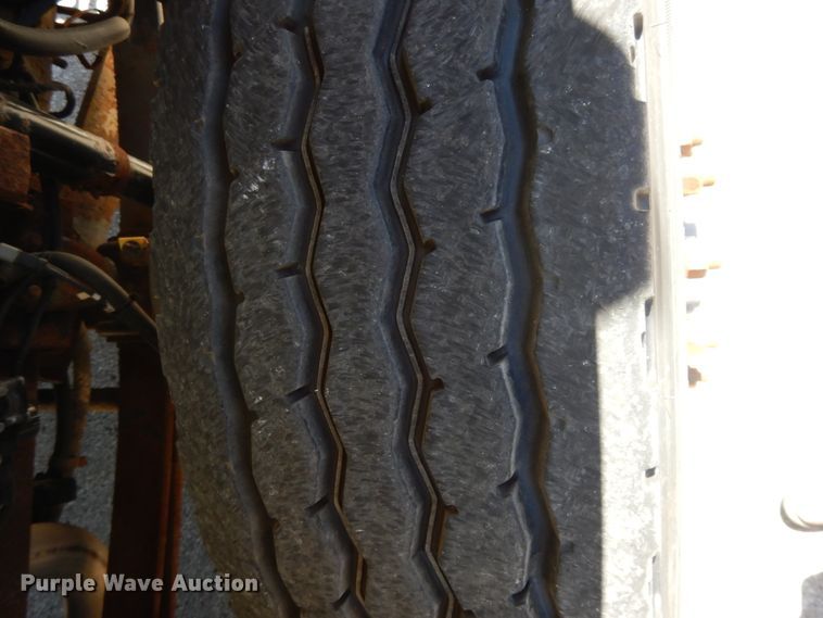 image for item DI7527 2005 International 7400  dump truck