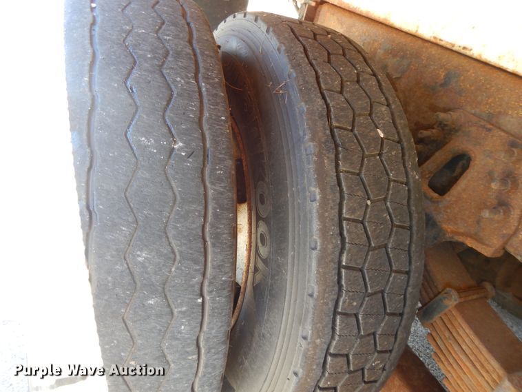 image for item DI7527 2005 International 7400  dump truck