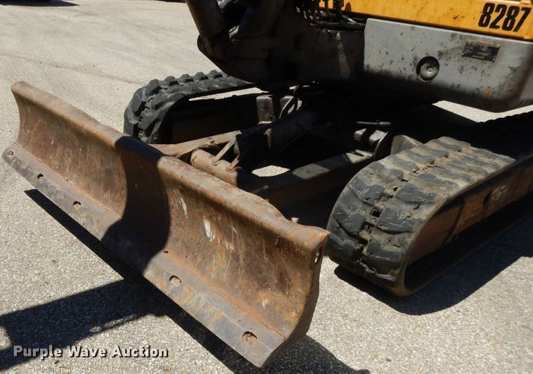 image for item DI7537 2001 Volvo EC35  mini excavator