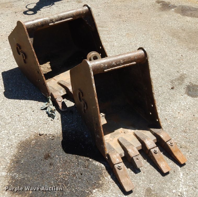 image for item DI7537 2001 Volvo EC35  mini excavator