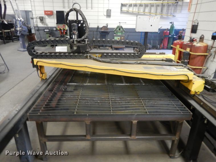 image for item DI8021 2004 Esab PGMKR Plus VISLEFX cutting system