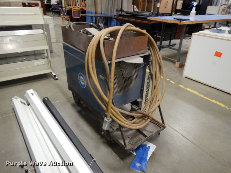 image for item DI8024 Miller welder