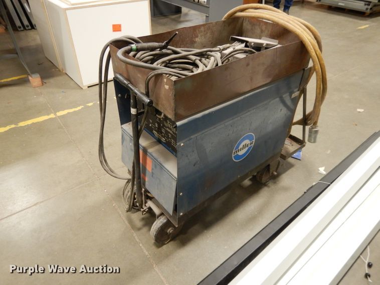 image for item DI8024 Miller welder