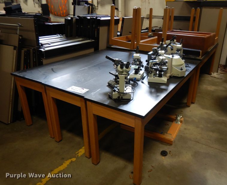 image for item DI8035 (9) lab tables