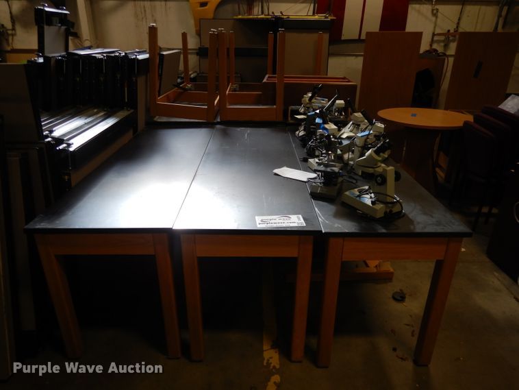 image for item DI8035 (9) lab tables