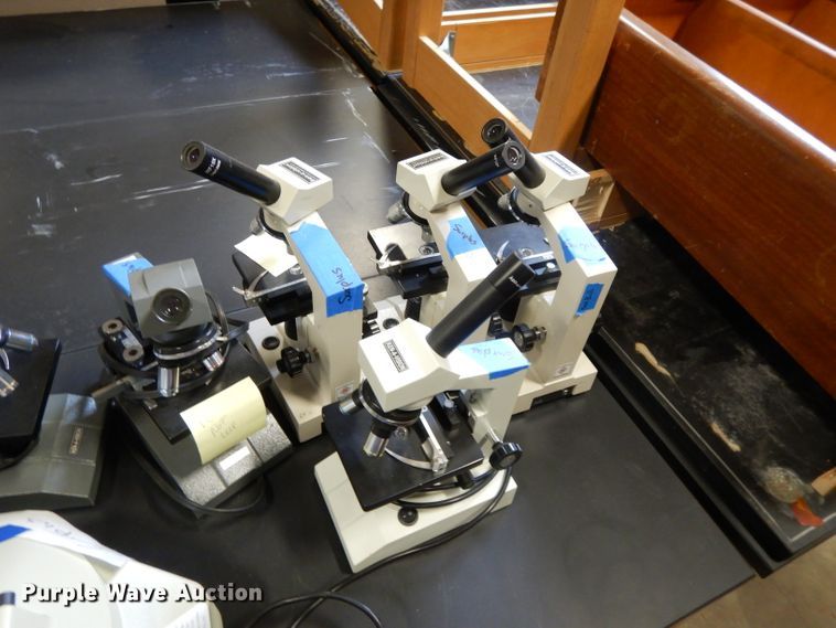 image for item DI8035 (9) lab tables