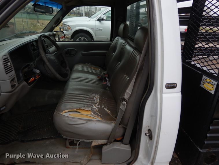 image for item DI8052 1997 Chevrolet Cheyenne 1500  flatbed pickup truck