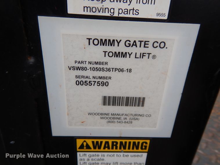 image for item DI8052 1997 Chevrolet Cheyenne 1500  flatbed pickup truck